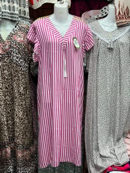 ملابس نسائية  2